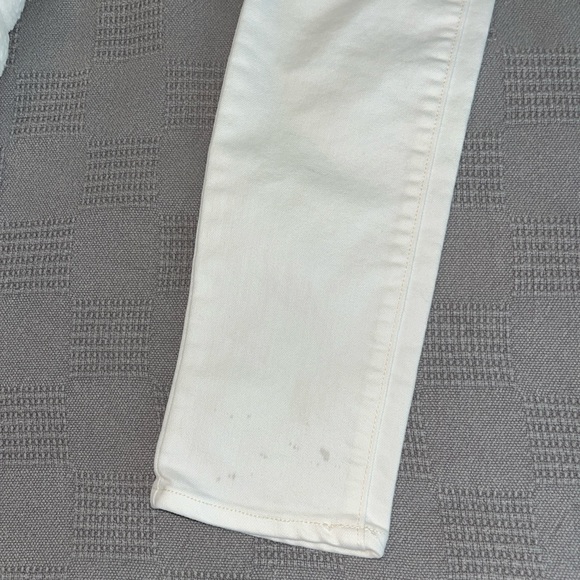 Old Navy White Straight Leg Jeans - Picture 8 of 9